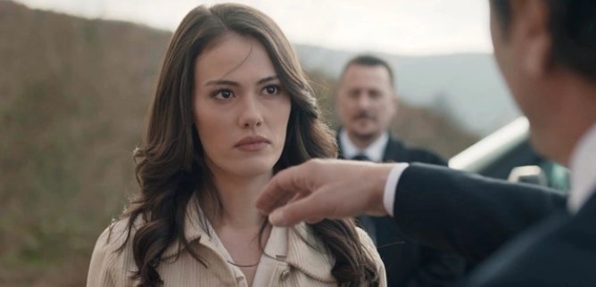 Турецкий сериал Истерзанная /  Ты расскажи, Карадениз 49 серия